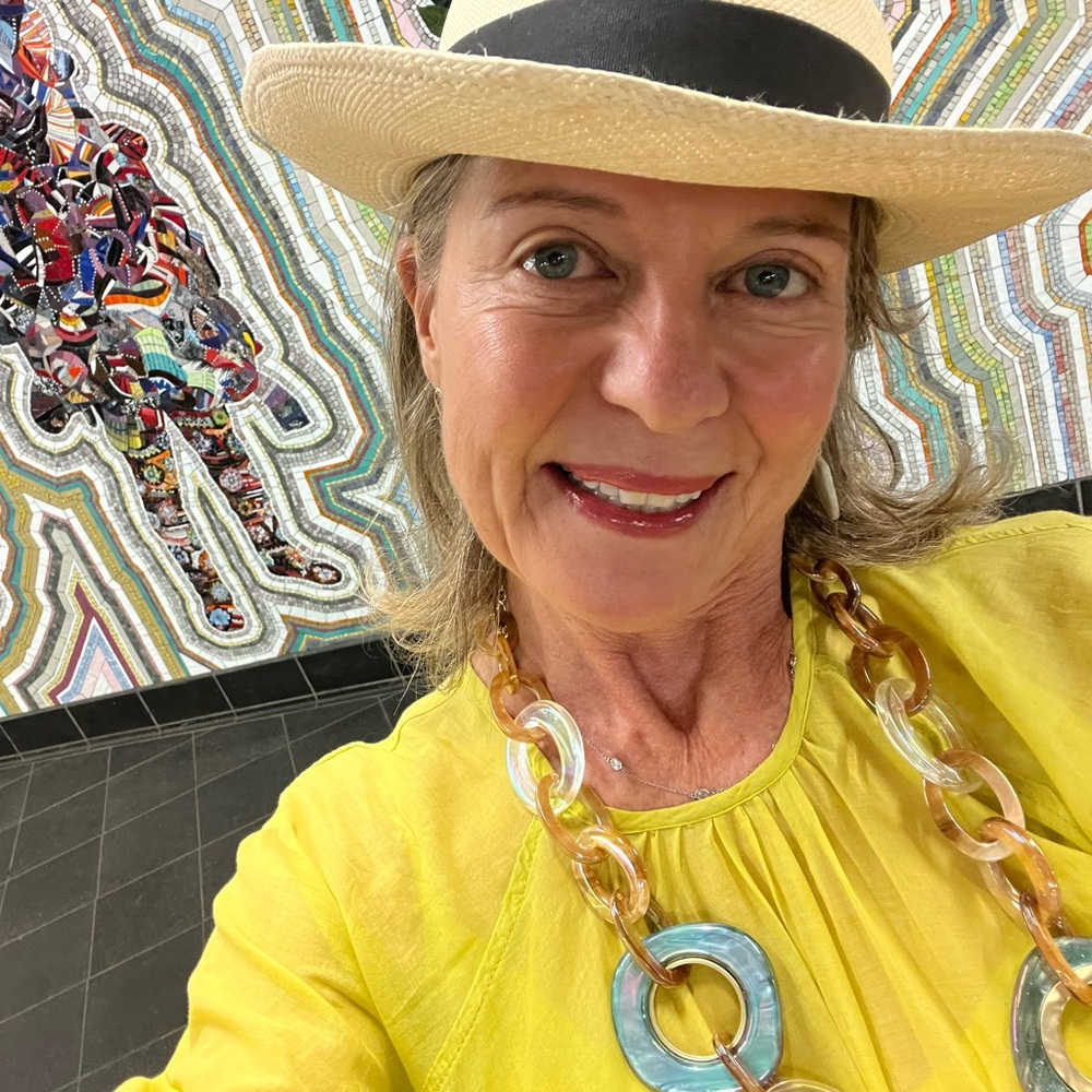Meet your Posher, Cindi